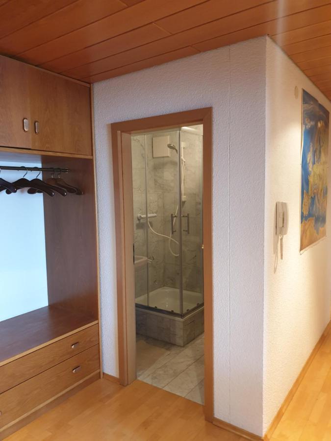 Wohnung Fuer 4 Personen, 2 Schlafzimmer, 2 Parkplaetze, Wlan Konstanz Kültér fotó